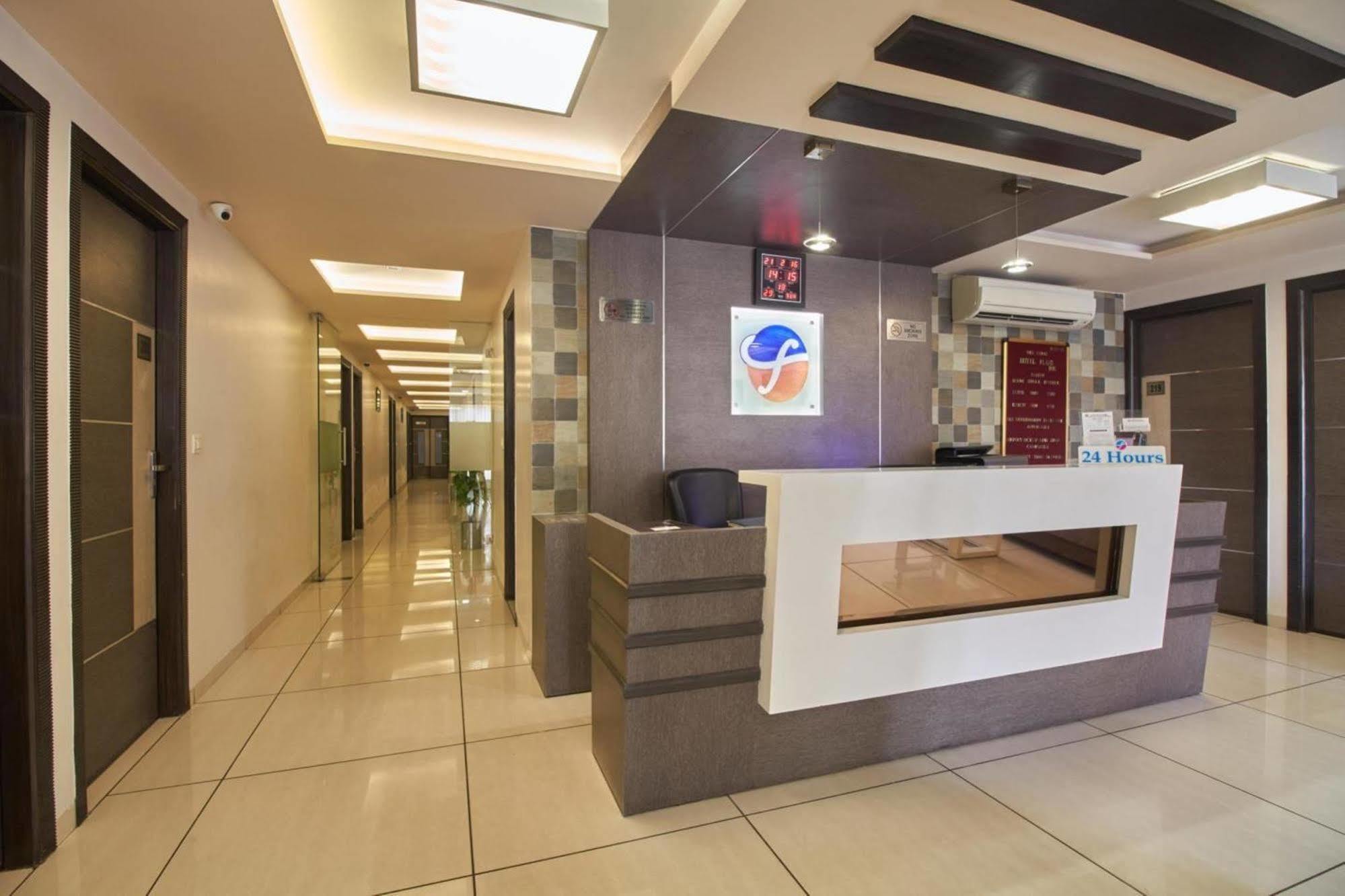 Hotel Flair Inn Ахмедабад Екстериор снимка